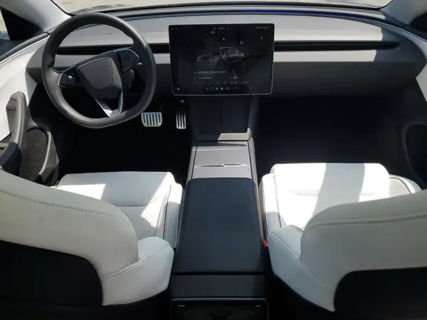 5YJ3E1ET4SF964385 2025 TESLA MODEL 3 - Image 8