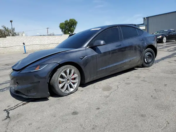 5YJ3E1ET5RF781734 2024 TESLA MODEL 3 - Image 1
