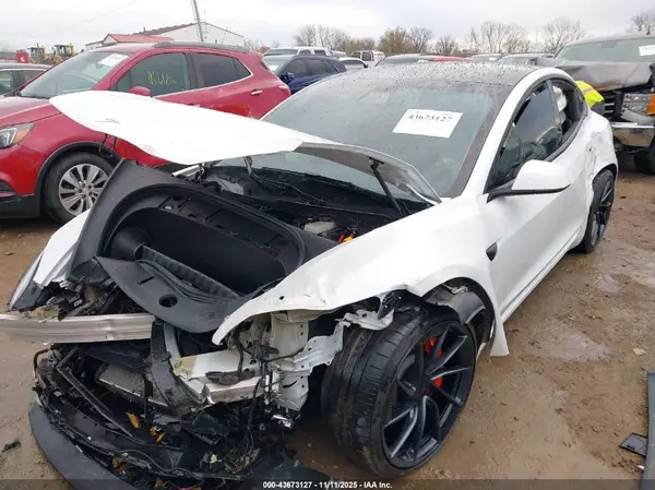 5YJ3E1ET5RF783452 2024 TESLA MODEL 3 - Image 2