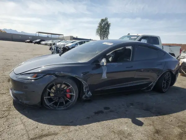 5YJ3E1ET5RF859459 2024 TESLA MODEL 3 - Image 1