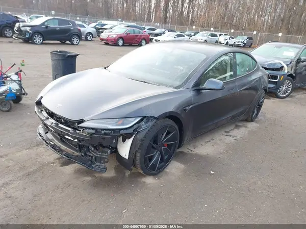 5YJ3E1ET5RF864984 2024 TESLA MODEL 3 - Image 2
