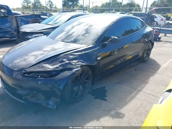 5YJ3E1ET5SF073148 2025 TESLA MODEL 3 - Image 2