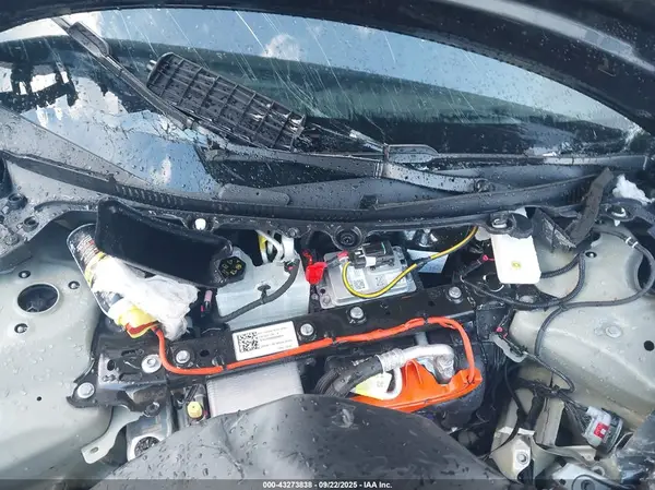 5YJ3E1ET5SF966579 2025 TESLA MODEL 3 - Image 8