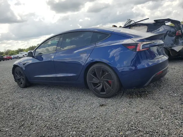 5YJ3E1ET5SF973659 2025 TESLA MODEL 3 - Image 2