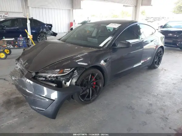 5YJ3E1ET5SF985407 2025 TESLA MODEL 3 - Image 2