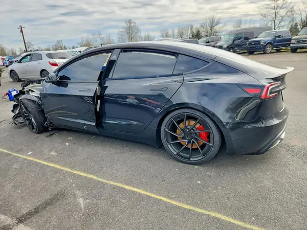 5YJ3E1ET5TF143491 2026 TESLA MODEL 3 - Image 2