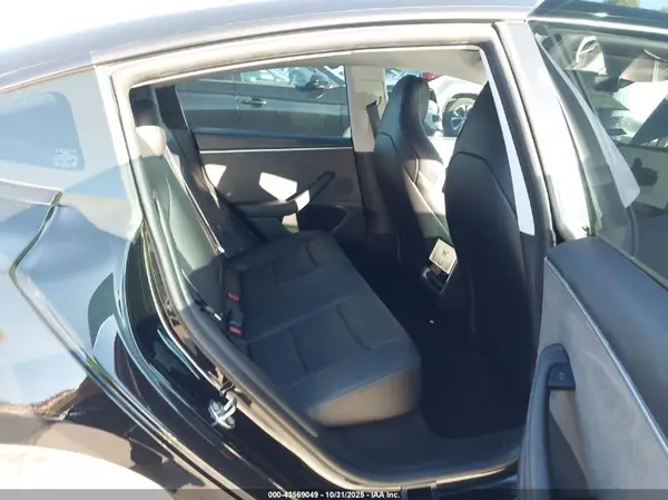 5YJ3E1ET6RF784741 2024 TESLA MODEL 3 - Image 8