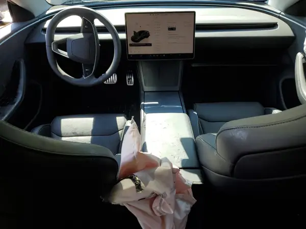 5YJ3E1ET6RF796856 2024 TESLA MODEL 3 - Image 8