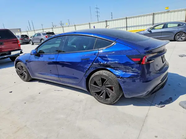 5YJ3E1ET6RF823716 2024 TESLA MODEL 3 - Image 2