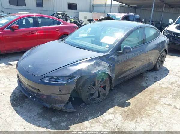 5YJ3E1ET6RF869014 2024 TESLA MODEL 3 - Image 2
