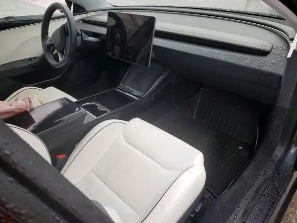5YJ3E1ET6RF869191 2024 TESLA MODEL 3 - Image 8