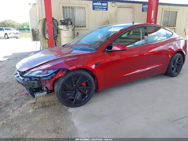 5YJ3E1ET6RF893880 2024 TESLA MODEL 3 - Image 2