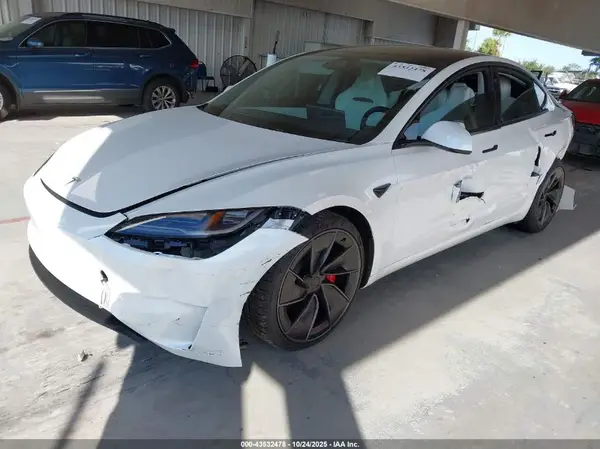 5YJ3E1ET6SF938788 2025 TESLA MODEL 3 - Image 2