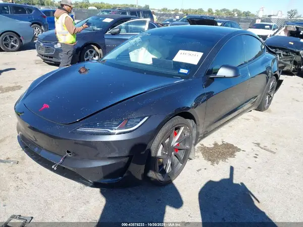 5YJ3E1ET6SF966705 2025 TESLA MODEL 3 - Image 2