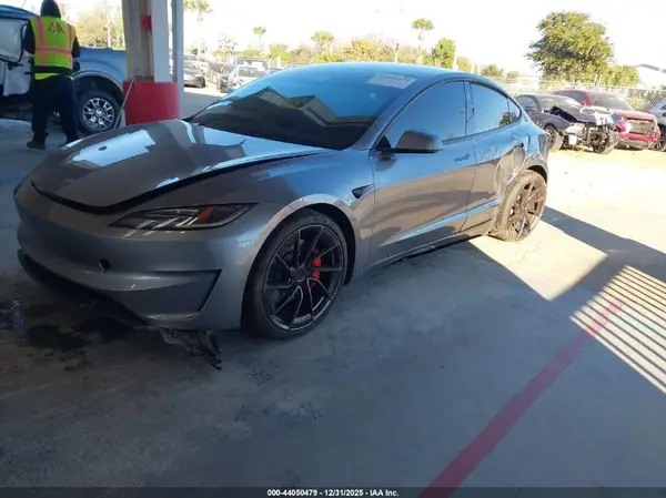 5YJ3E1ET6SF997324 2025 TESLA MODEL 3 - Image 2