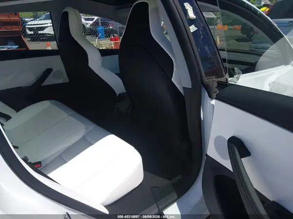 5YJ3E1ET6TF172739 2026 TESLA MODEL 3 - Image 8
