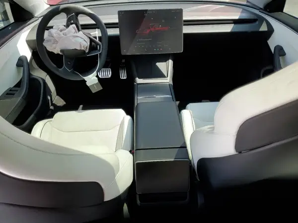 5YJ3E1ET7RF769844 2024 TESLA MODEL 3 - Image 8