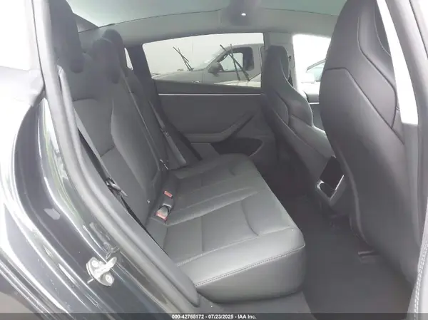 5YJ3E1ET7RF785400 2024 TESLA MODEL 3 - Image 8