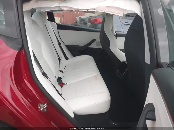 5YJ3E1ET7RF786580 2024 TESLA MODEL 3 - Image 8