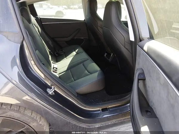 5YJ3E1ET7RF789933 2024 TESLA MODEL 3 - Image 8
