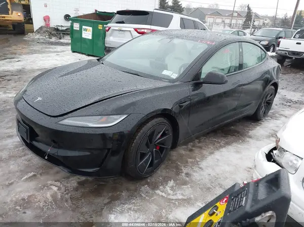 5YJ3E1ET7RF806715 2024 TESLA MODEL 3 - Image 2