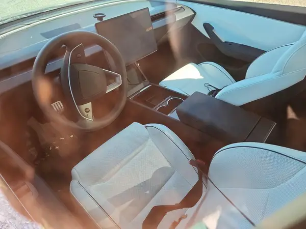 5YJ3E1ET7RF810599 2024 TESLA MODEL 3 - Image 8