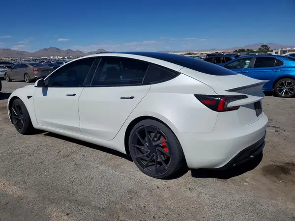 5YJ3E1ET7RF822008 2024 TESLA MODEL 3 - Image 2