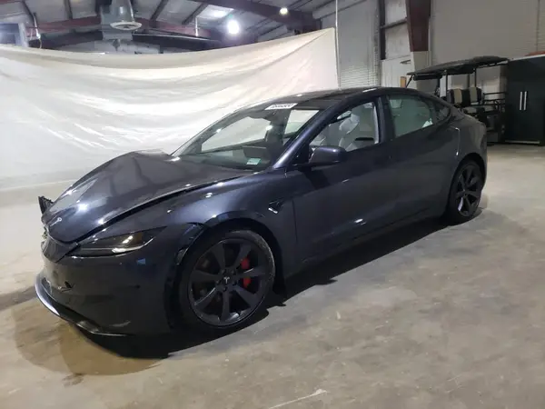 5YJ3E1ET7RF833624 2024 TESLA MODEL 3 - Image 1