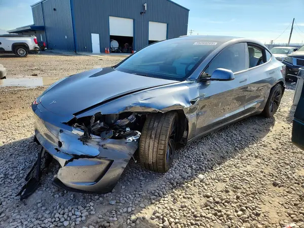 5YJ3E1ET7RF848768 2024 TESLA MODEL 3 - Image 1