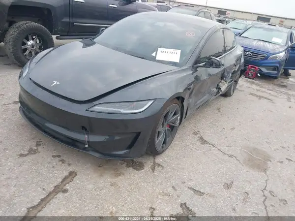 5YJ3E1ET7RF870477 2024 TESLA MODEL 3 - Image 2