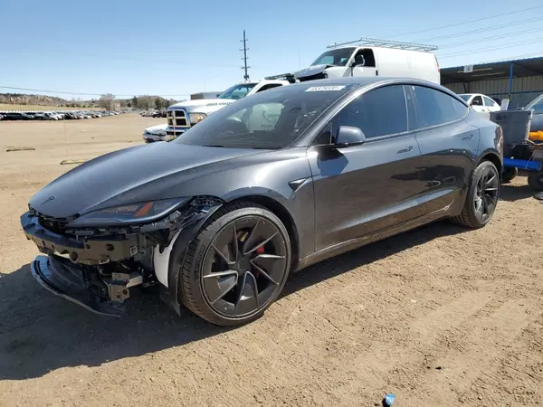 5YJ3E1ET7RF882032 2024 TESLA MODEL 3 - Image 1