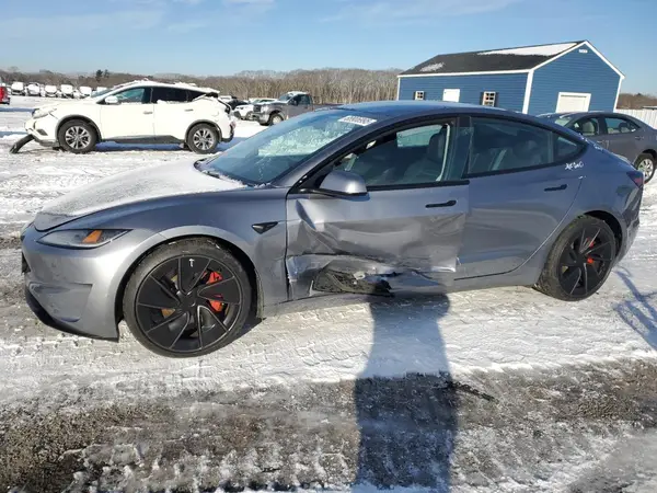 5YJ3E1ET7RF888817 2024 TESLA MODEL 3 - Image 1
