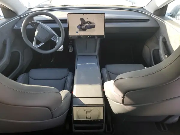 5YJ3E1ET7RF888817 2024 TESLA MODEL 3 - Image 8