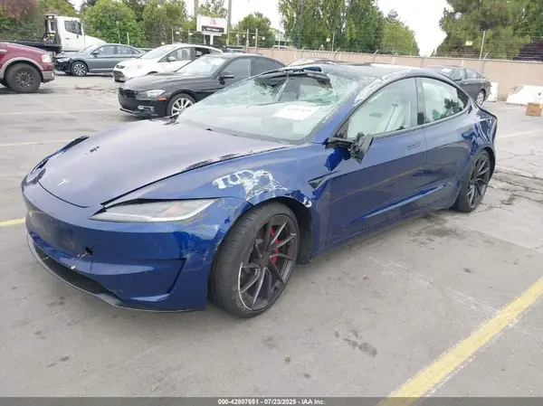 5YJ3E1ET7SF029667 2025 TESLA MODEL 3 - Image 2