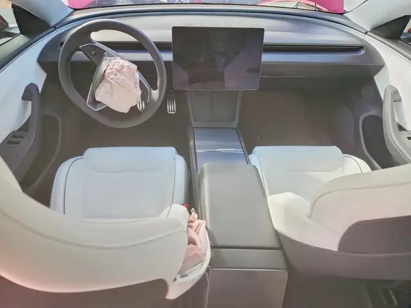 5YJ3E1ET7SF060482 2025 TESLA MODEL 3 - Image 8