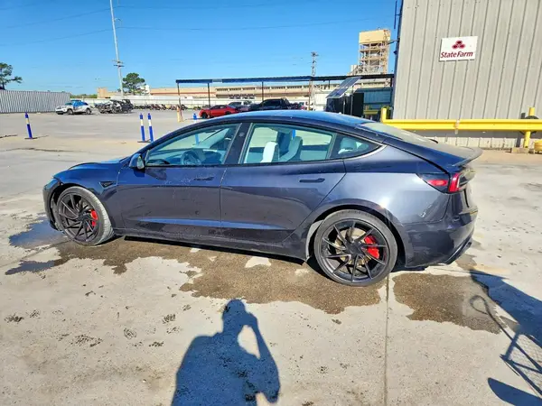 5YJ3E1ET7SF961514 2025 TESLA MODEL 3 - Image 2