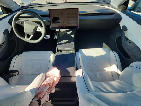 5YJ3E1ET7SF961514 2025 TESLA MODEL 3 - Image 8