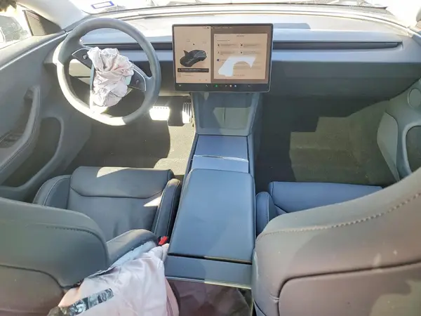 5YJ3E1ET7SF999213 2025 TESLA MODEL 3 - Image 8
