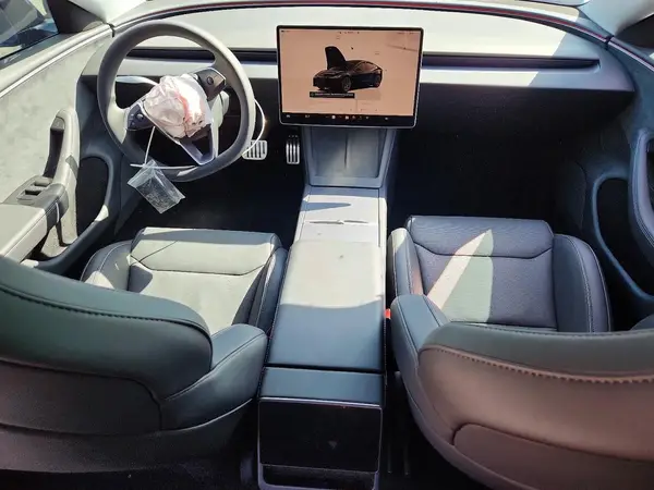 5YJ3E1ET7TF170675 2026 TESLA MODEL 3 - Image 8