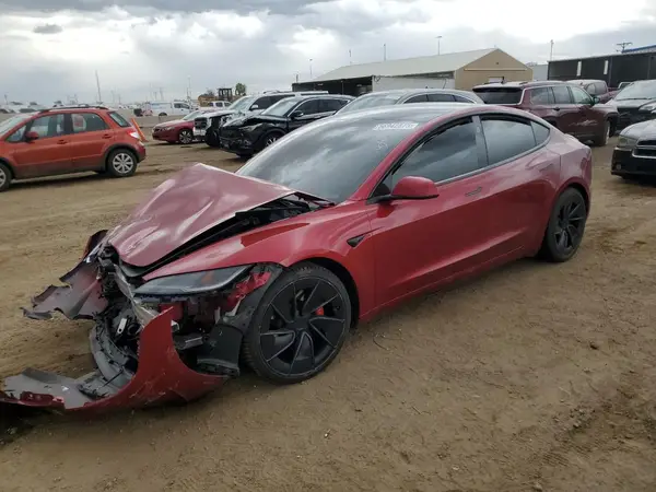 5YJ3E1ET8RF783624 2024 TESLA MODEL 3 - Image 1