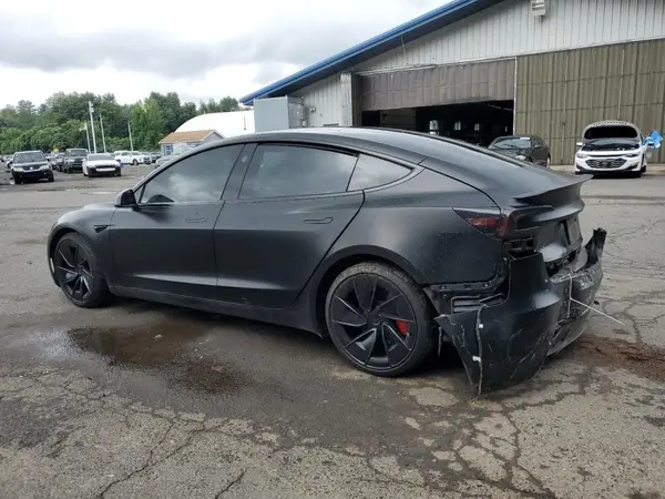 5YJ3E1ET8RF783932 2024 TESLA MODEL 3 - Image 2