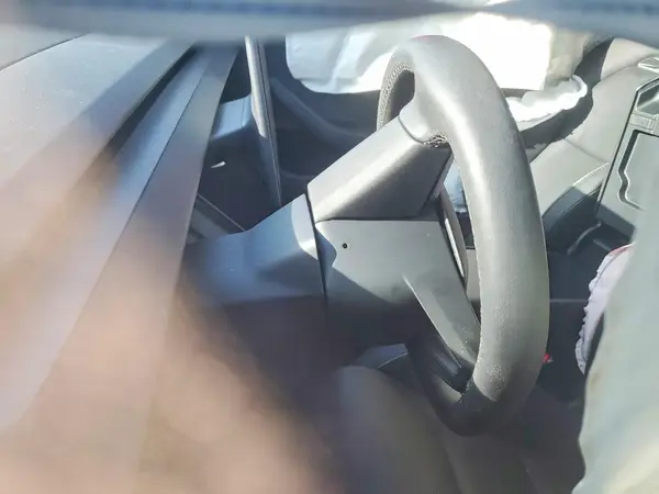 5YJ3E1ET8RF789357 2024 TESLA MODEL 3 - Image 8