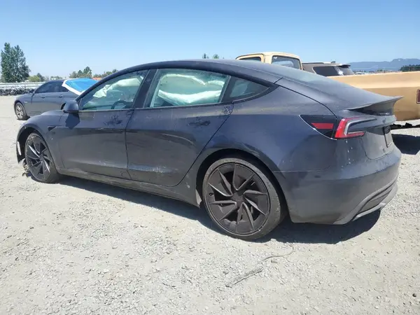 5YJ3E1ET8RF790427 2024 TESLA MODEL 3 - Image 2