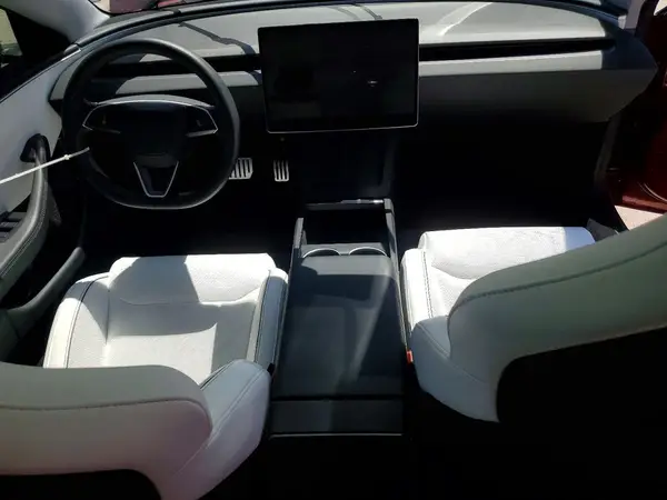 5YJ3E1ET8RF796972 2024 TESLA MODEL 3 - Image 8