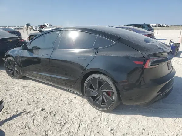 5YJ3E1ET8RF797295 2024 TESLA MODEL 3 - Image 2