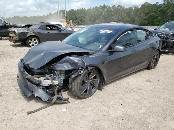 5YJ3E1ET8RF826648 2024 TESLA MODEL 3 - Image 1