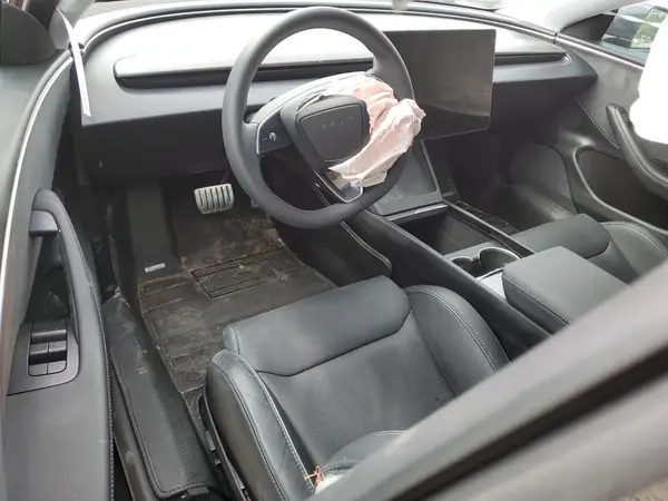 5YJ3E1ET8RF826648 2024 TESLA MODEL 3 - Image 8