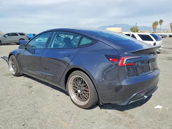 5YJ3E1ET8RF827766 2024 TESLA MODEL 3 - Image 2