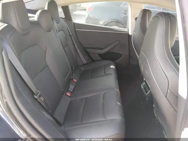 5YJ3E1ET8RF829372 2024 TESLA MODEL 3 - Image 8