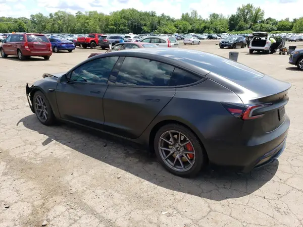 5YJ3E1ET8RF847077 2024 TESLA MODEL 3 - Image 2